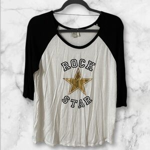 Paper Crane Rock Star white and black 3/4 sleeve top gold foil star size large